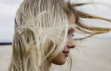 lighten-hair-without-bleach